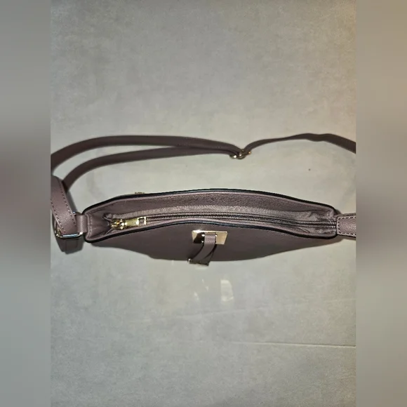 Dusty lavender Crossbody Bag with Gold Accent - Women - Picture 6 of 12